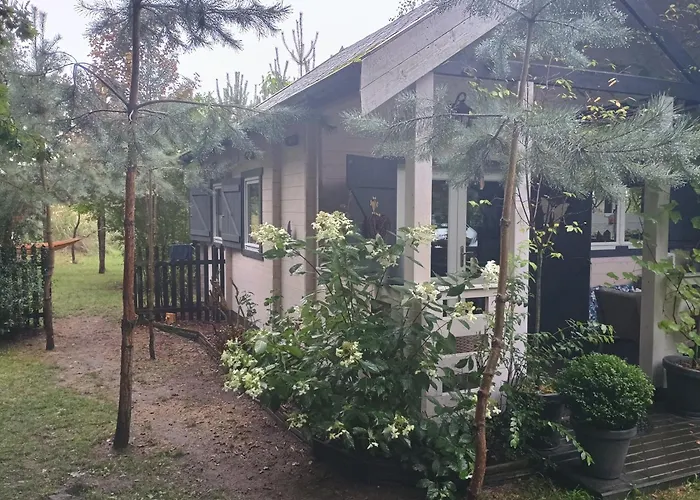 Dom Pod Lasem Kolo Pobierowa Сasa de vacaciones